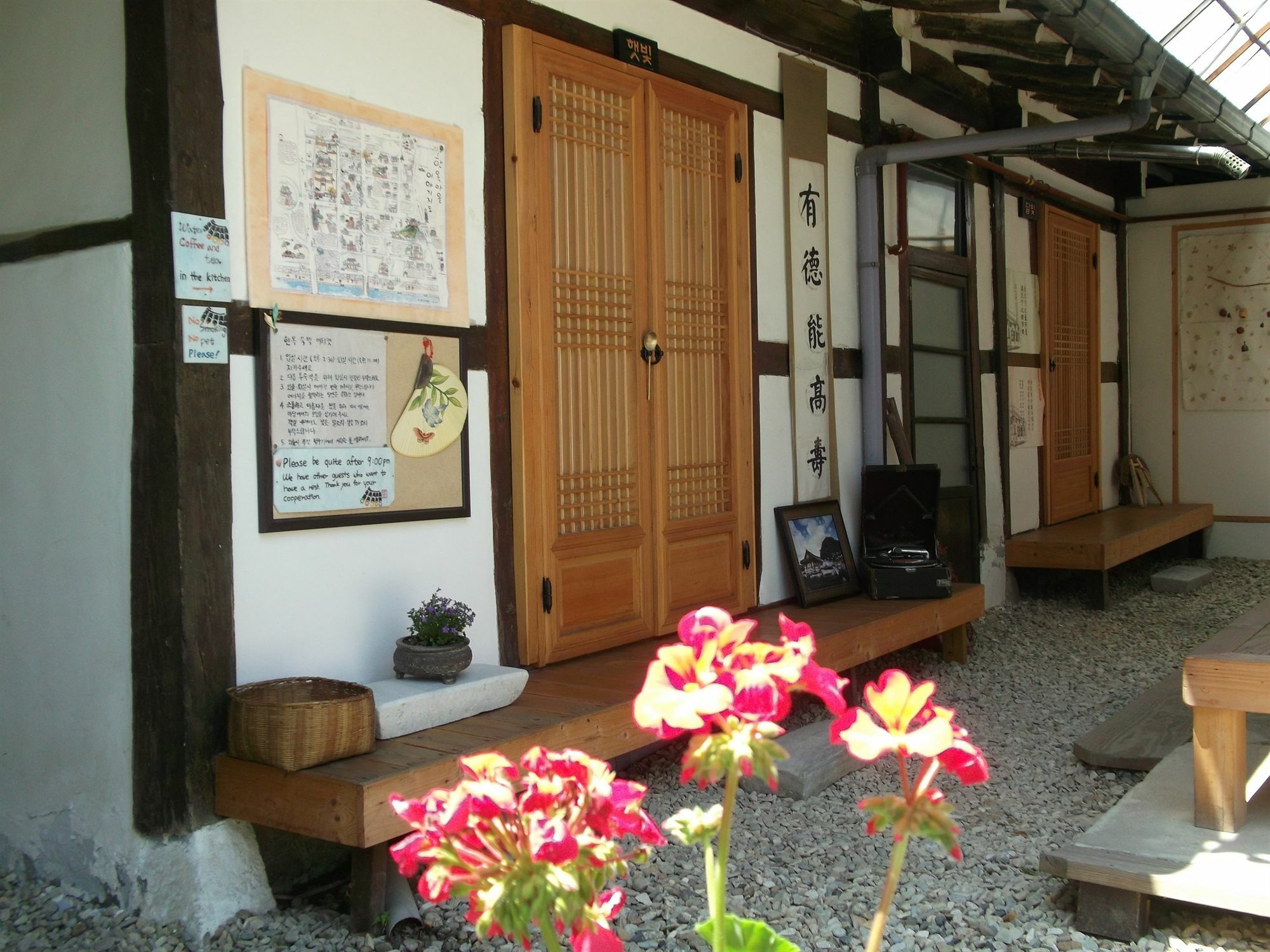 Dukmanjae Hotel Jeonju Exterior photo